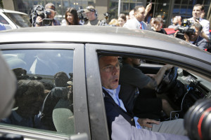 Republican presidential candidate former Florida Gov. Jeb Bush departs in an Uber car after making a visit to Thumbtack, an online startup, Thursday, July 16, 2015, in San Francisco. (AP Photo/Eric Risberg)